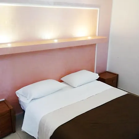 Panzió Fourseasons *